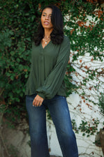 CATHERINE TOP IN ARMY GREEN