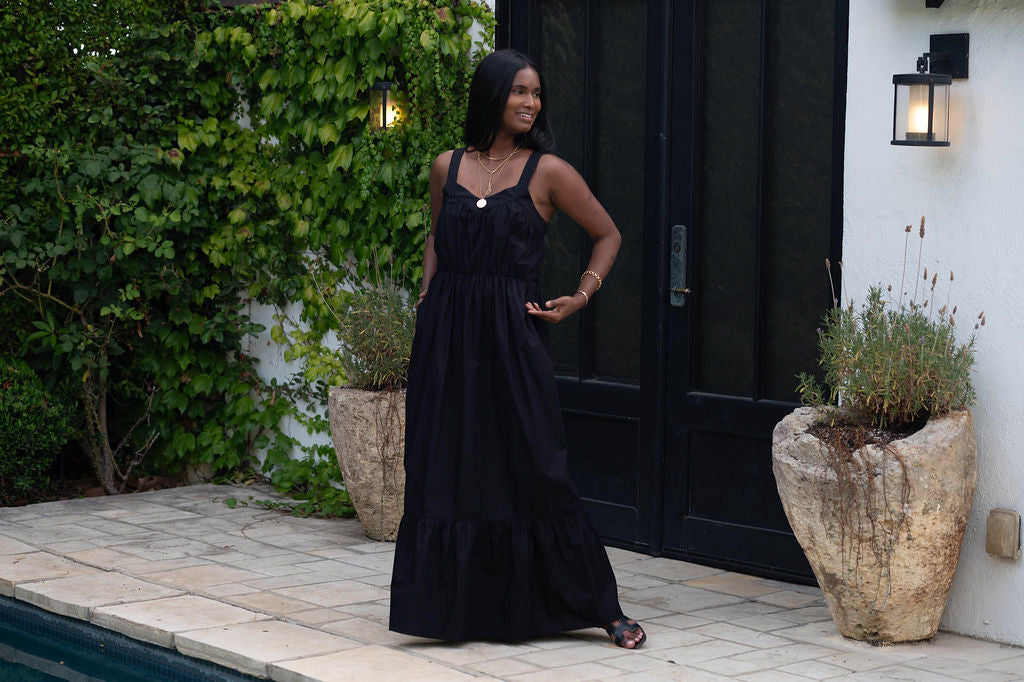 PORTOBELLO DRESS iN SOLID BLACK